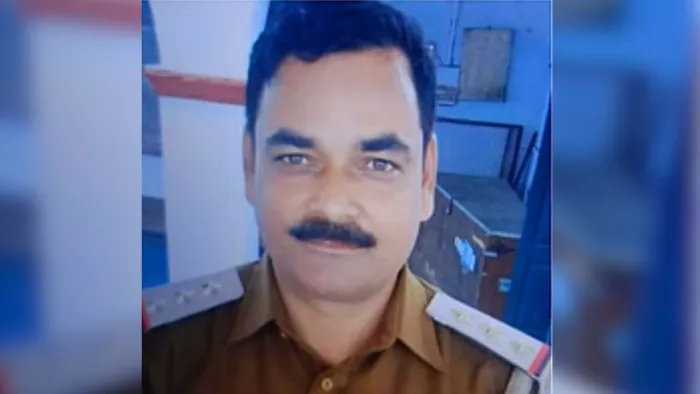 UP News: Inspector of Varanasi Crime Branch shot and committed suicide was suspended for 6 months -Varanasi Crime Branch -Inspector commits suicide with service -revolver