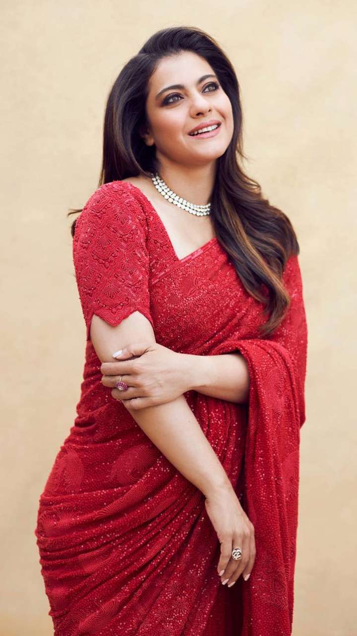 50 Do you also need kajol like kayol? Wear this trendy saris