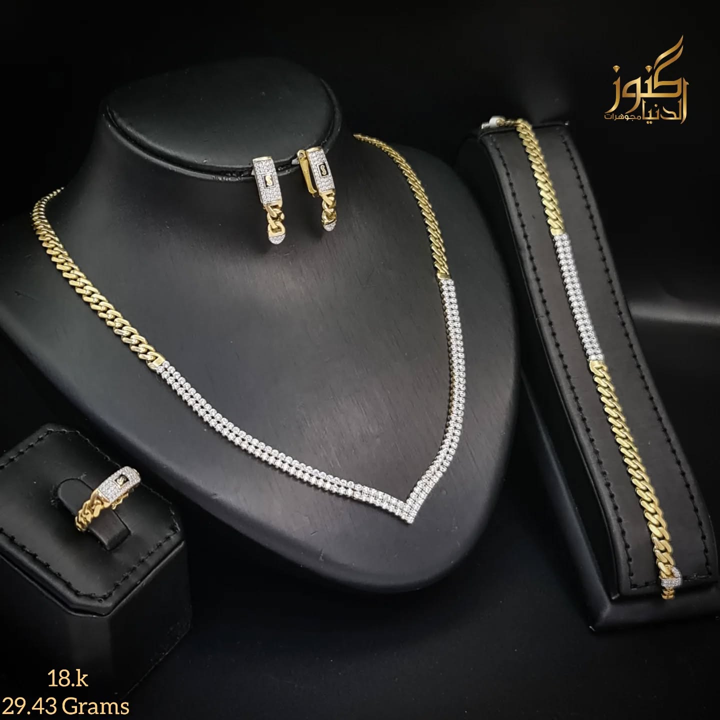 #دائما_هناك_مكان_على_القمه #اختيارتنا_بتعتمد_على_القوة_الحب_الثقة_الأناقة #اطقم… – ryan