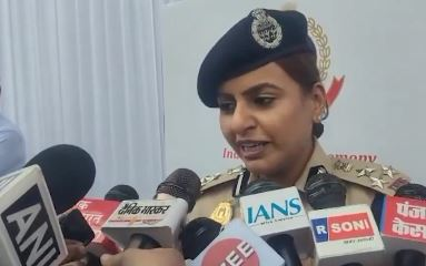 Passengers will be able to submit complaints on the Smart Police hockey of the Delhi airport