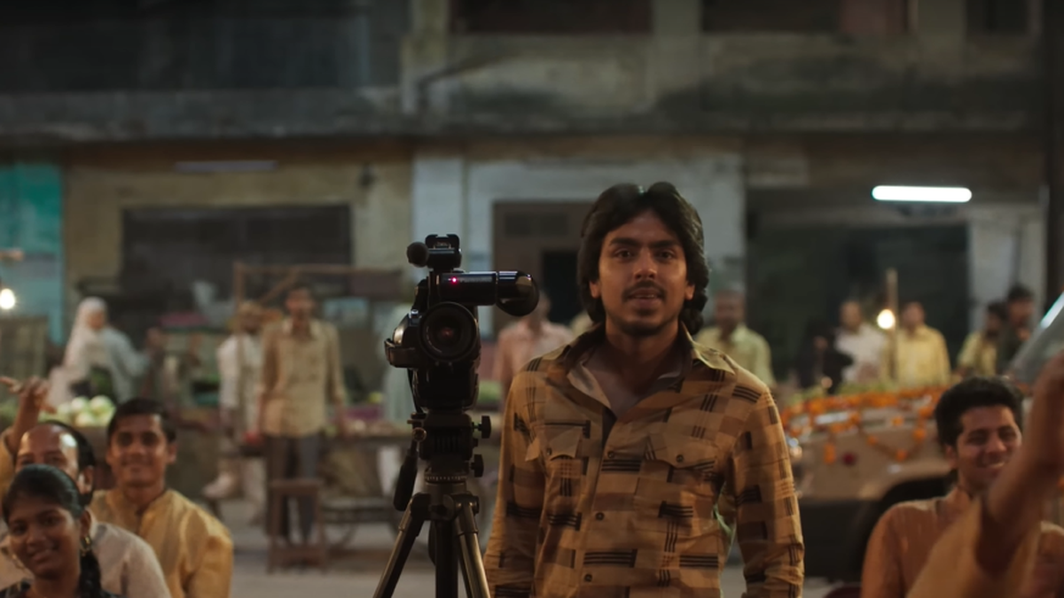 10 should watch movies based on the film industry