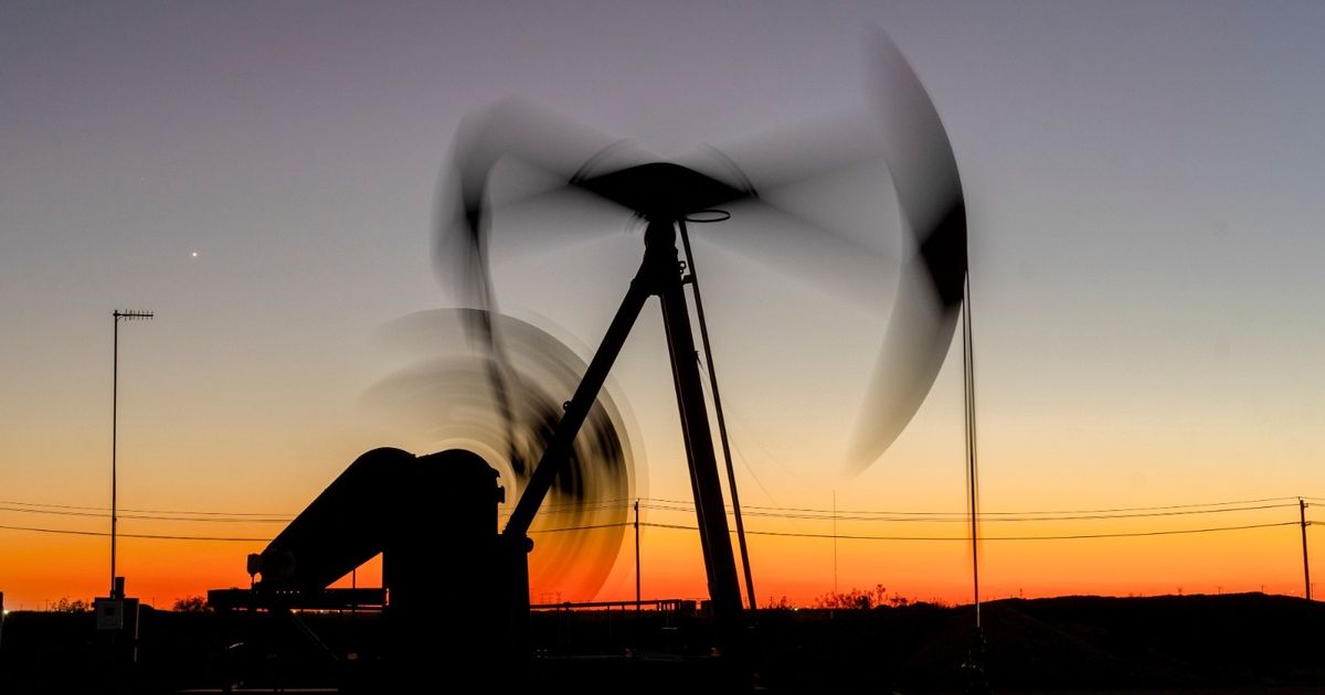 The demand for gold and the withdrawal of oil. Here are the 5 most important goods this week
