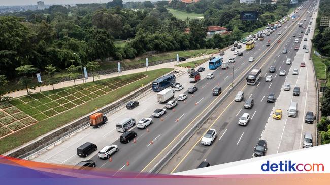 1.1 million vehicles return to Jakarta via tolls