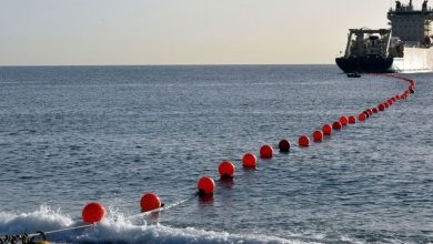 A war war underwater .. the marine cables become a seductive target