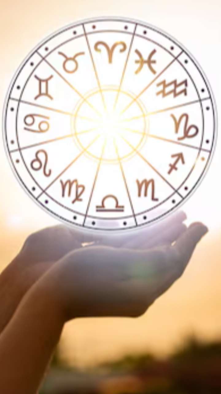Aaj Ka Rashifal: The economic condition of these 5 zodiac signs will be better