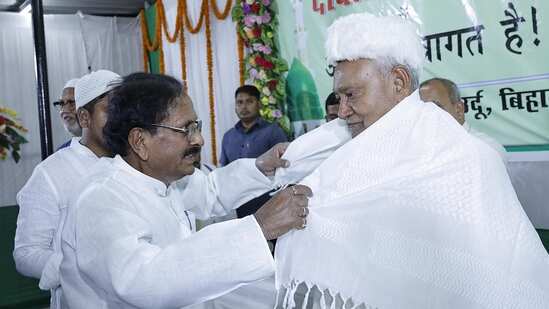 Internal disagreement in the JDU of Nitish Kumar over his position on WAQF Bill, thanked five leaders