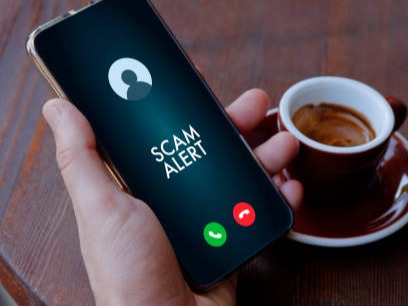 8 ways to avoid scam on social media