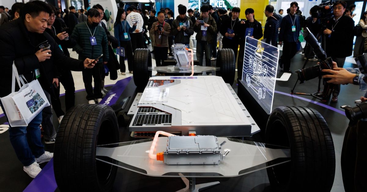 Samsung is considering creating a batteries in America despite Trump’s position