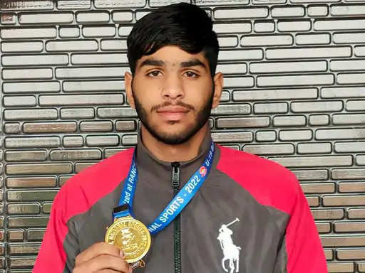 Kullu Dav School Group’s National Sports Competition of Parwanoo won medals in wrestling; Parvinder gets gold