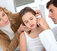 Ear pain: symptoms, causes and treatment