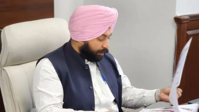 PUNJAB NEWS: 100 officers applied for the adoption of schools, 41 IAS and 48 are IPS – 100 officers who have applied to adopt schools 41 IAS and 48 IPs tend