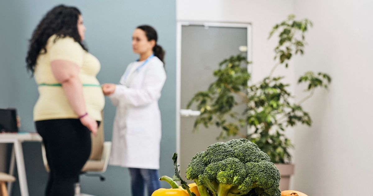 Slimming diets via social media … a trend hinders with risks