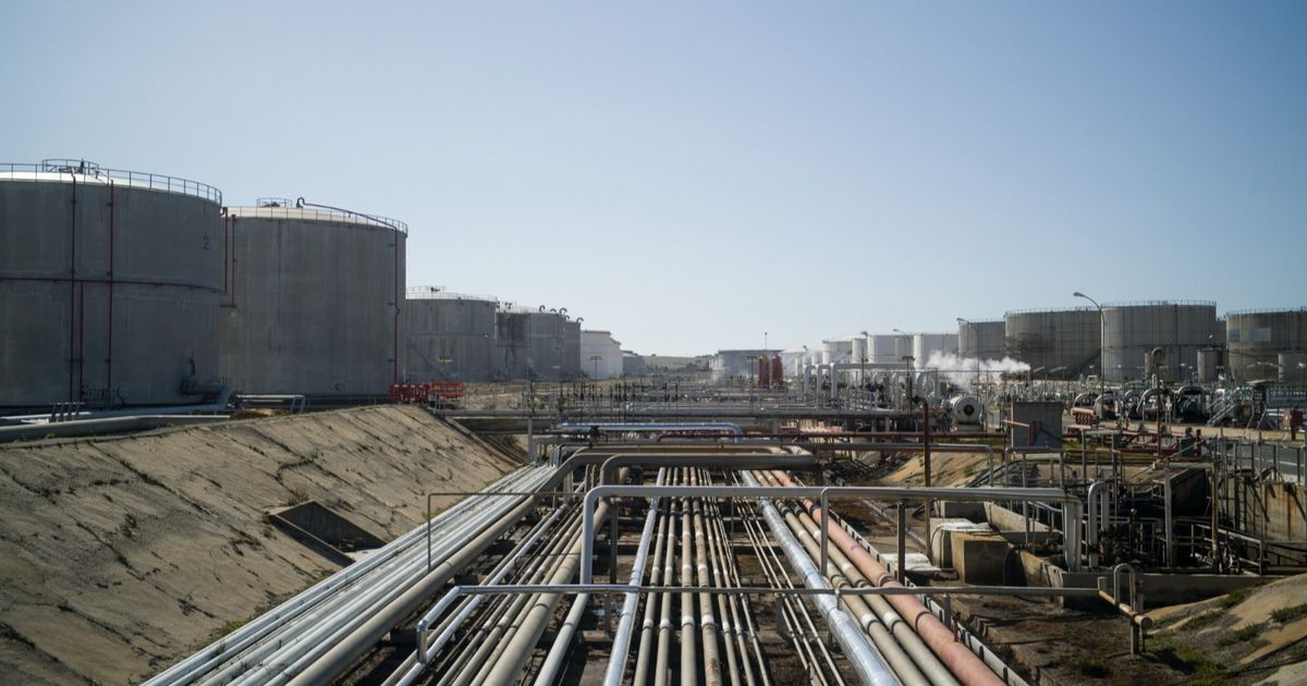 Since 2020, a trading box on oil has recorded the largest investment exit