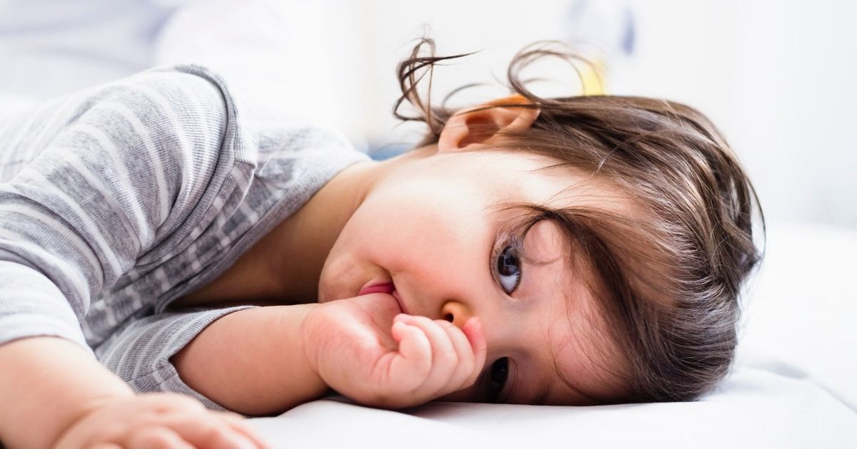 Sucking thumb .. tips to get rid of the child of this habit