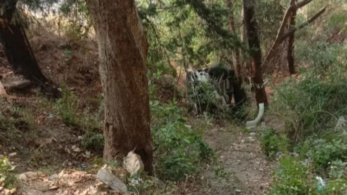 In Nainital, a woman with a high velocity scorpion hit the woman and overturned in the ditch, 1 injured, 1 injured – Nainital accident uncontrolled vehicle falls into the ditch old woman dead