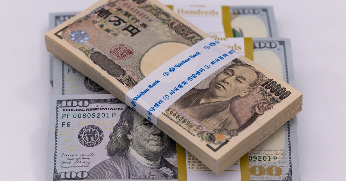 The yen rises 1% thanks to the demand for a safe haven due to Trump’s fees
