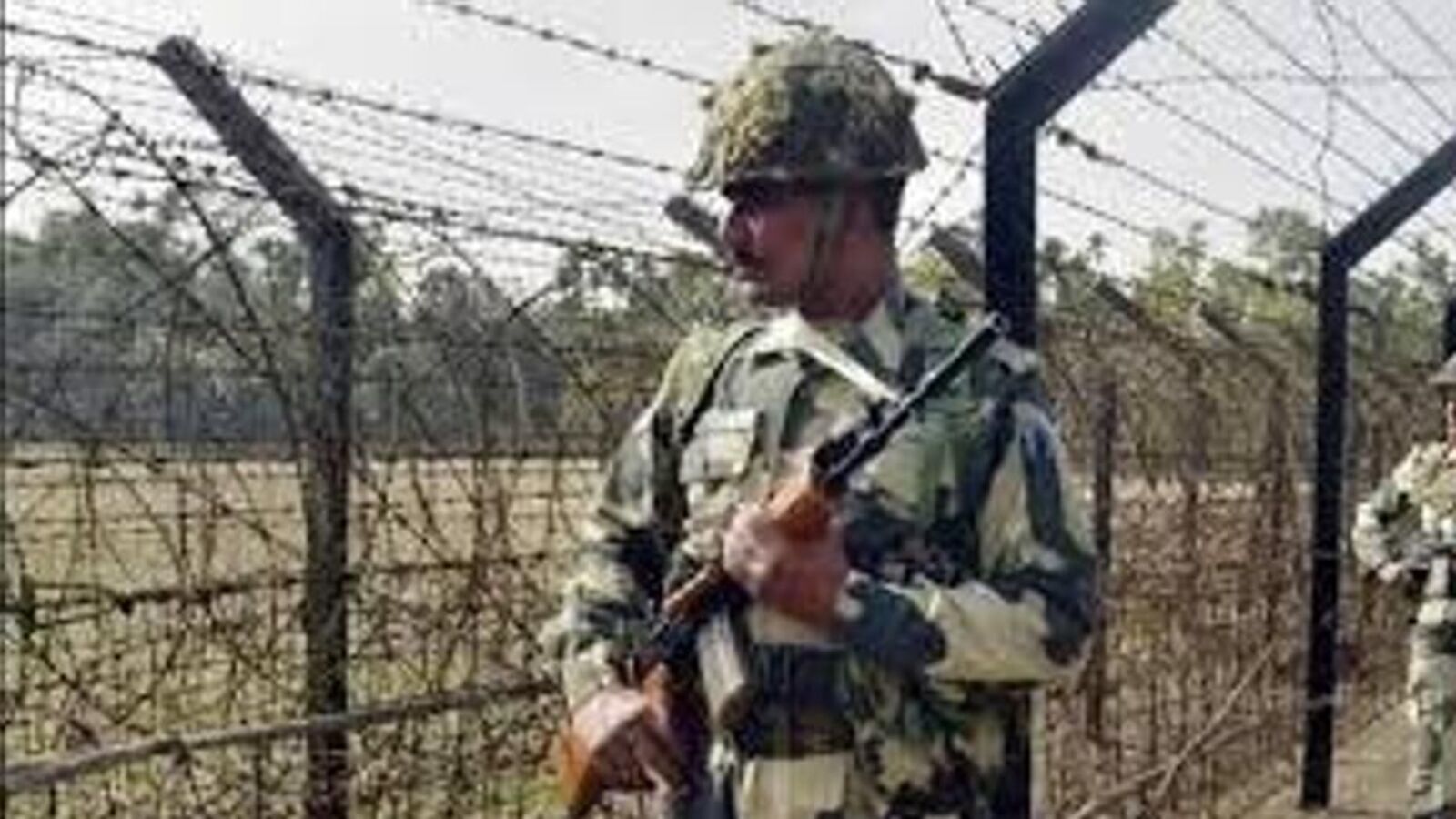 Each explosion next to Indian Pakistan International Border in Punjab, BSF Jawan injured | Today news