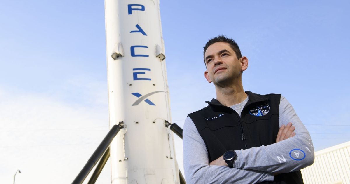 The billionaire SpaceX Musk is the first commercial journey to space