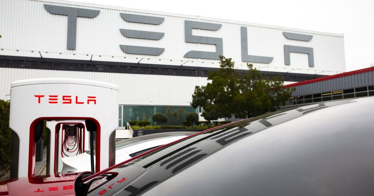 The market value of “Tesla” without trillion dollars, with its sales falling in Europe