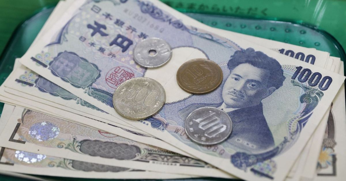 The value of the Japanese yen reaches its highest levels in 6 months