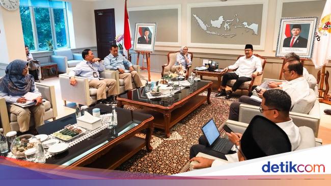 Ministry of Social Affairs and Kemenpan-RB discusses the management of the people’s school status of teachers