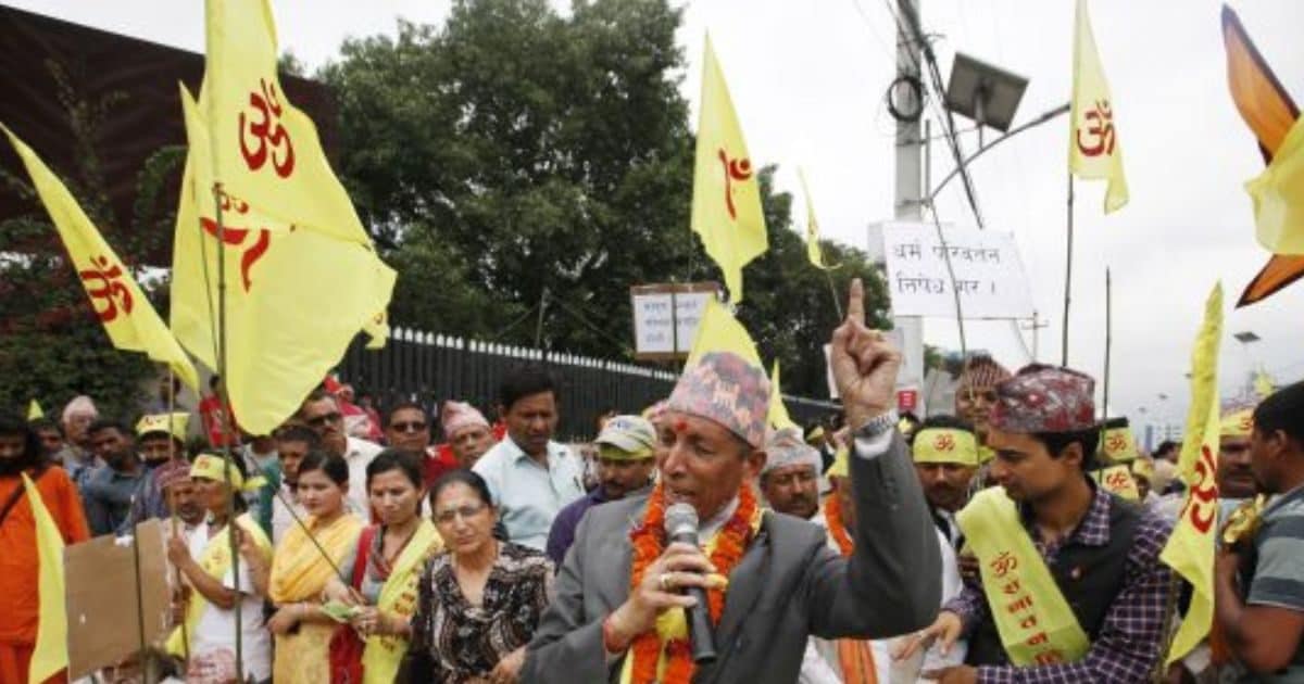 Which country that is before India in terms of the Hindu population? Which country is third …