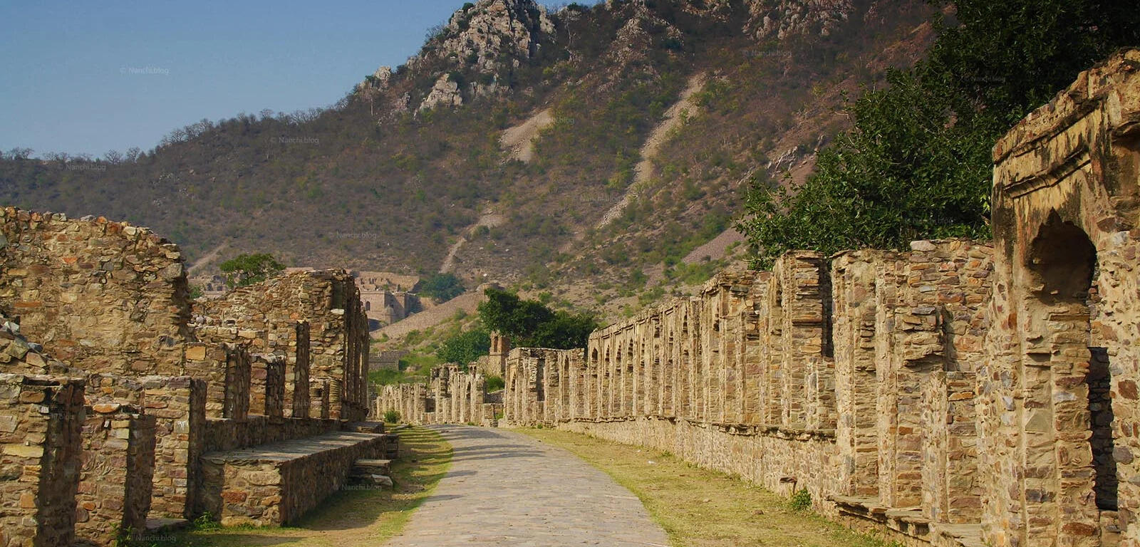 Poor heart viewers don’t watch this video! A fort of rajasthan that is still the shadow of ghosts