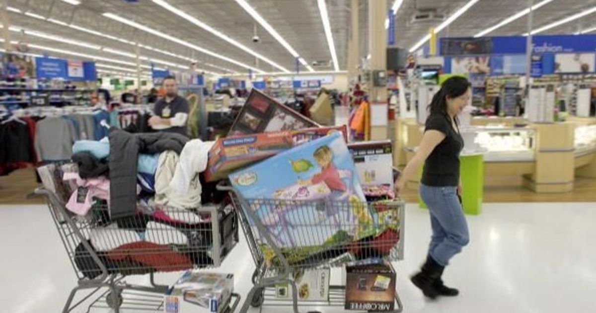 US stock indicators fall under pressure from “Wall Mart” expectations and bank performance