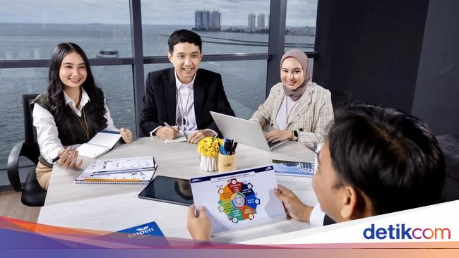 TASPEN won the employees Choice Indonesia Best 50 CEO Award for CEO