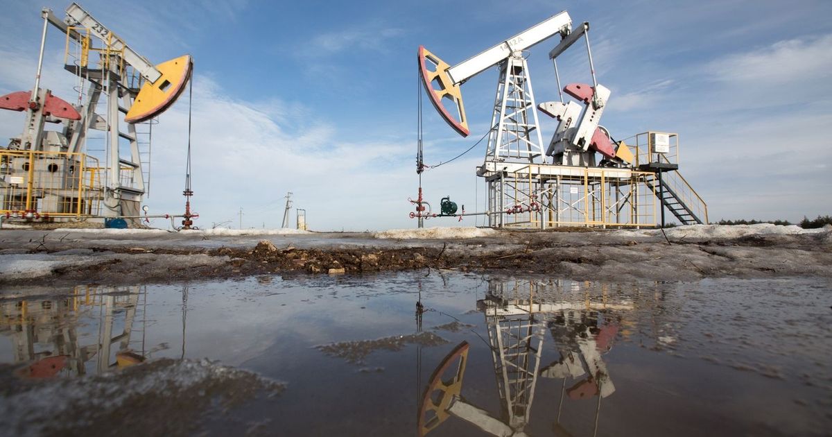 Oil prices are rising in a state of uncertainty over supplies