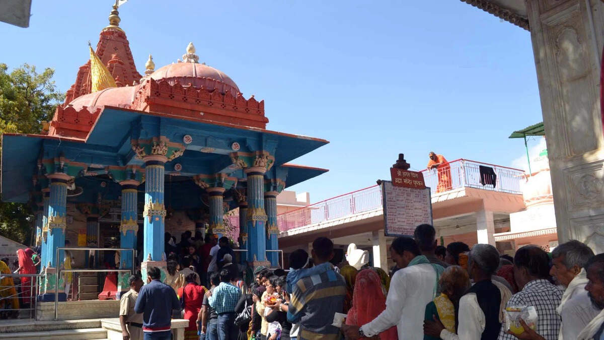 After all, why worship Brahma Ji in homes? Watch the video, won’t be sure on the eyes