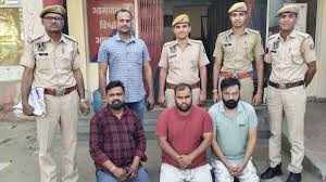 Two thugs who arrested land from false documents in Ajmer see police in the video