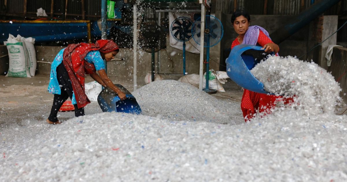 Plastic accumulated in the veins increases the risk of heart disease and death