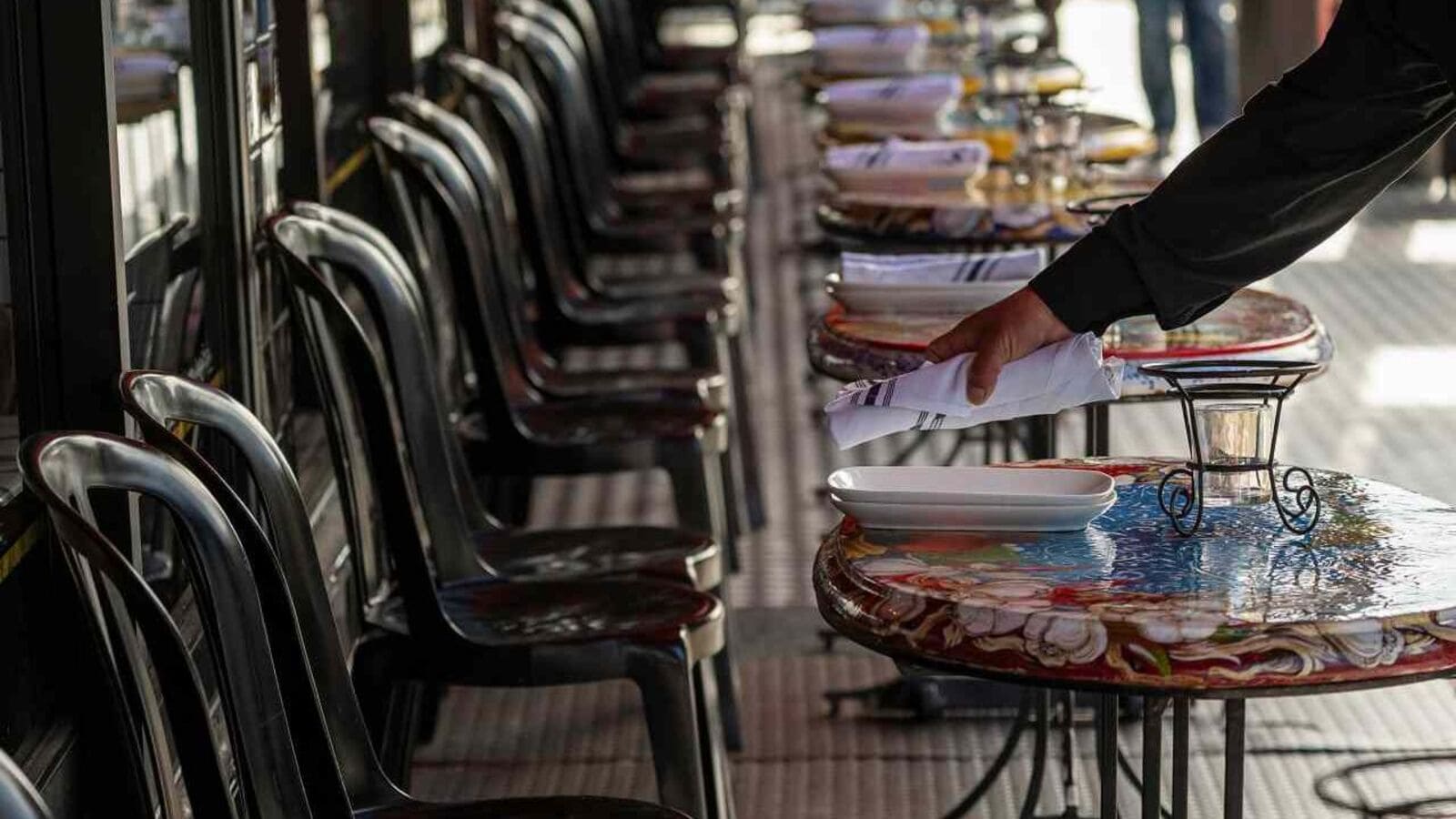5 things to take note of early signs of an economic downturn