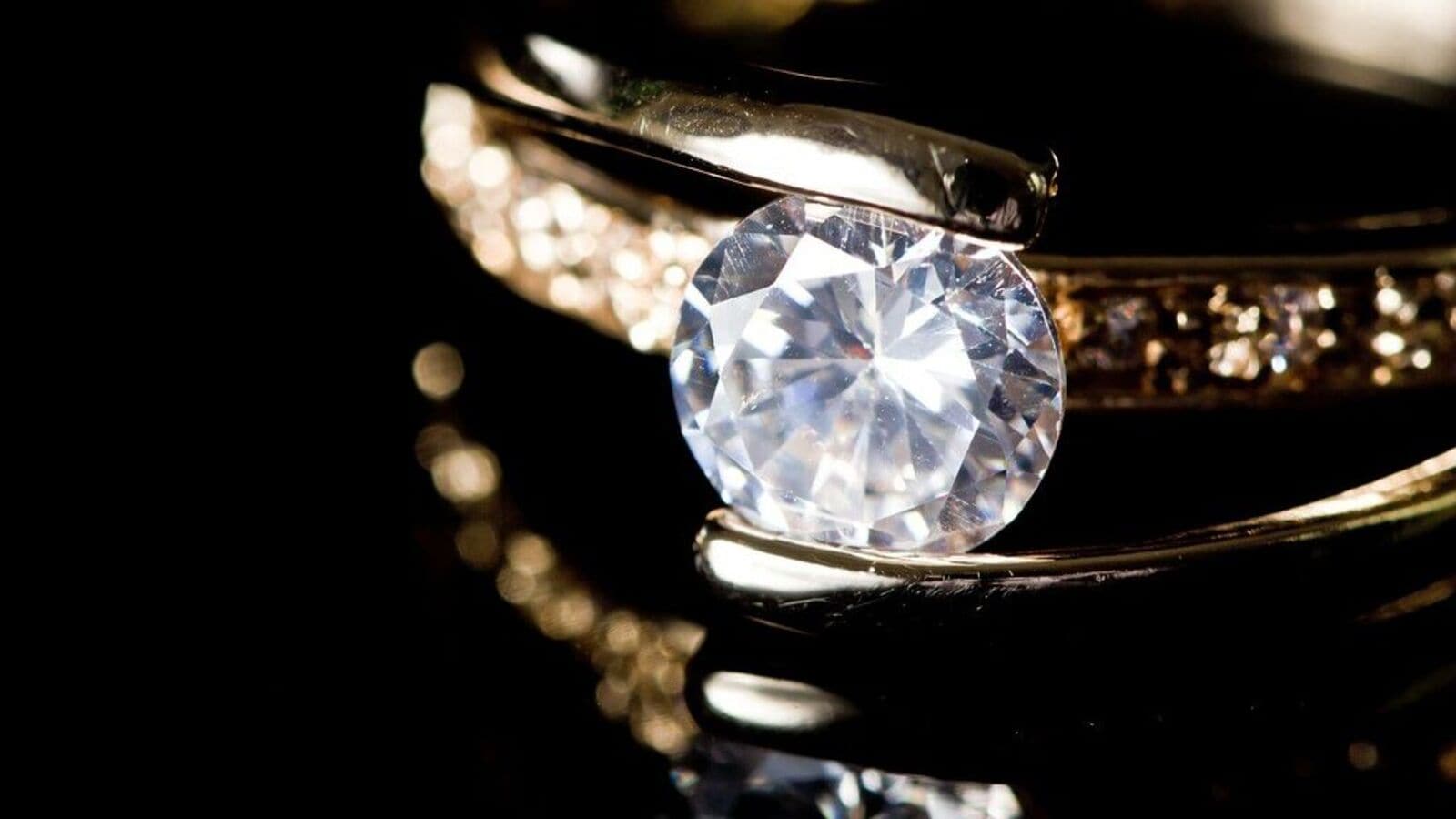 Do not suggest with a diamond | Mint