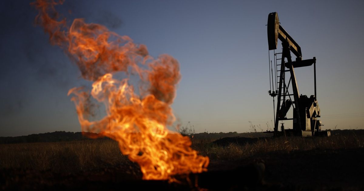 Oil prices are rising amid Trump tension