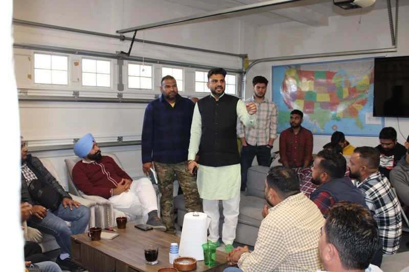 The person of Karnal who went through a donkey to America now helps the migrants of Haryana