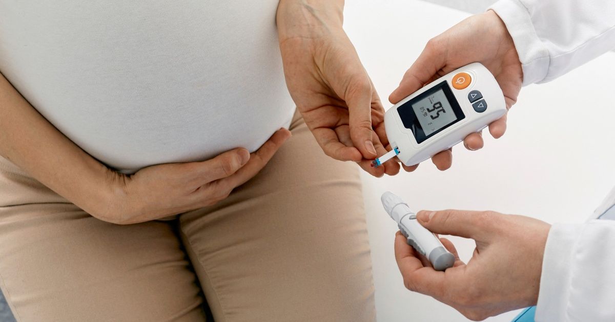 The intestines are made in women after birth … Causes and methods of prevention