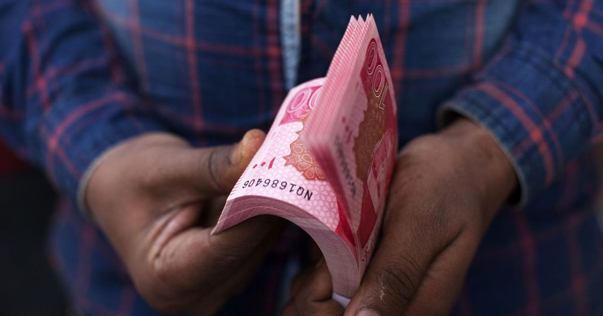 Pakistan seduces international funds after 84% increased