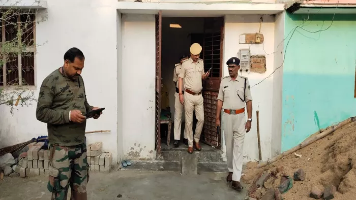 Bihar crime: Sensation of honor in Bihar, brother in East Champaran killed sister and lover with a hammer – brother kills sister lover Hatahuda Markar Hatya