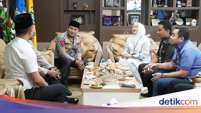 Riau police chief worked together the success of the Unri Campus
