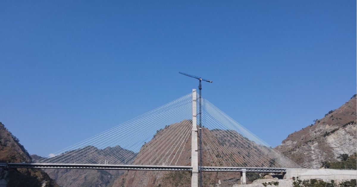 Fort Bridge: Train will run in ‘Hawa’ at the peak of 92 floor, the trip will be exciting