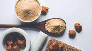 Drinking asaphetida and black salt water in these 4 problems such as acidic and constipation