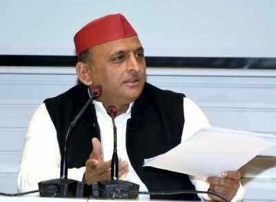 People who are angry with the expansion of Rampath meet Akhilesh: accused of giving less compensation and arbitrary, ensured former cm help