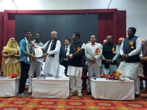 Udaipur Gehlot Said Premier Mangarh Dham came into the mood to announce the national memorial, then the state of mind changed