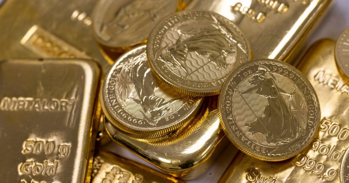 A race to transfer gold from London to New York. Trump puts on the precious customs duties?