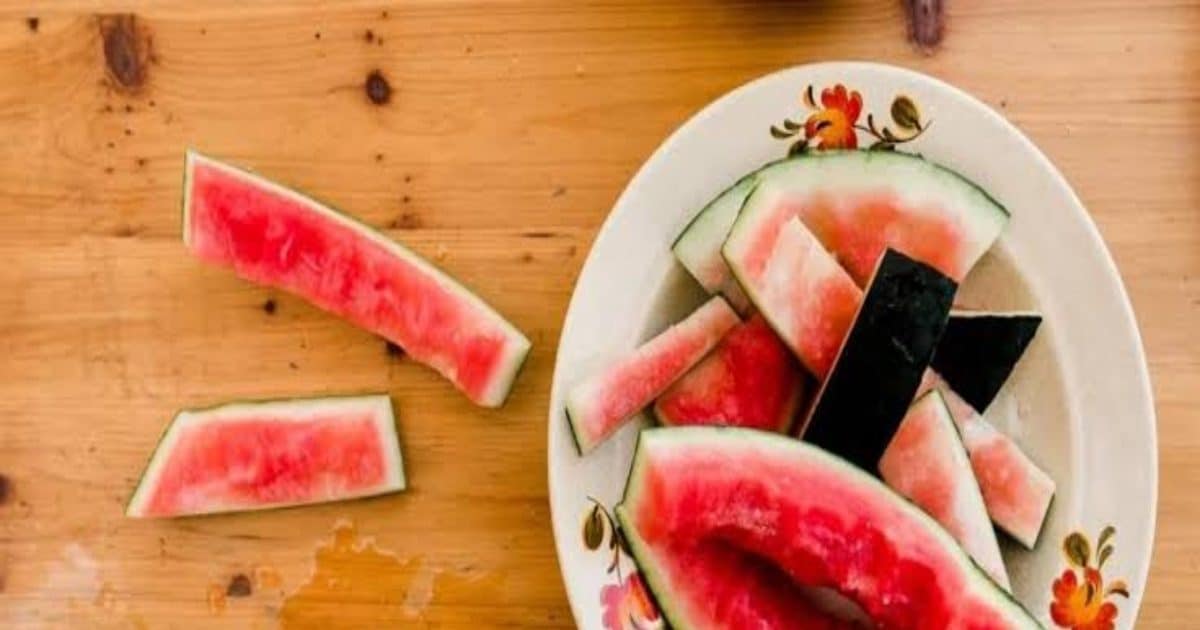 If you throw the peel of watermelon, you will regret it, make it amazing manure, will get the garden bonus nutrition – ryan