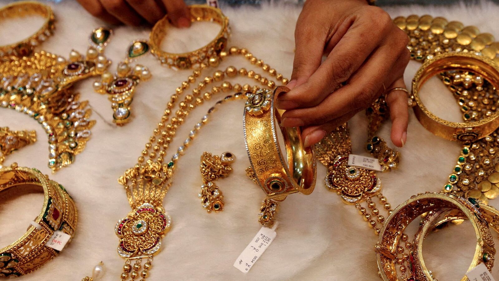 Which means the proposed norms of RBI for co-lending, gold loans | Mint