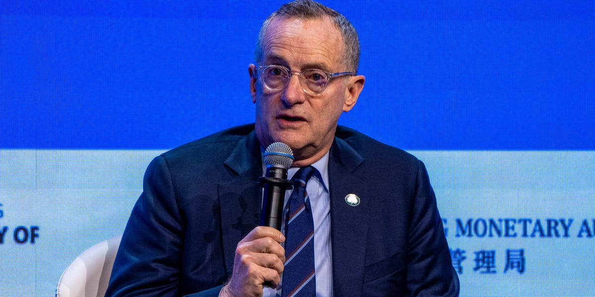 Howard Marks Warns Trump’s Trade War Risks US’s ‘Golden Credit Card’ – ryan