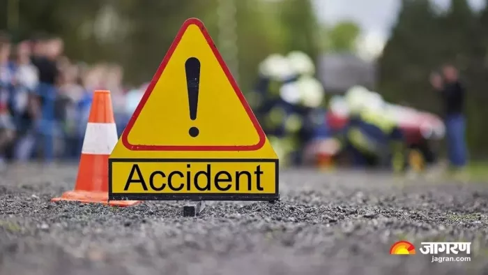 Cupwara crash: In Handwara, the bus caused a picnic for university students, two dead, 23 injured – Cupwara Inccs College bus carrying students to picnic